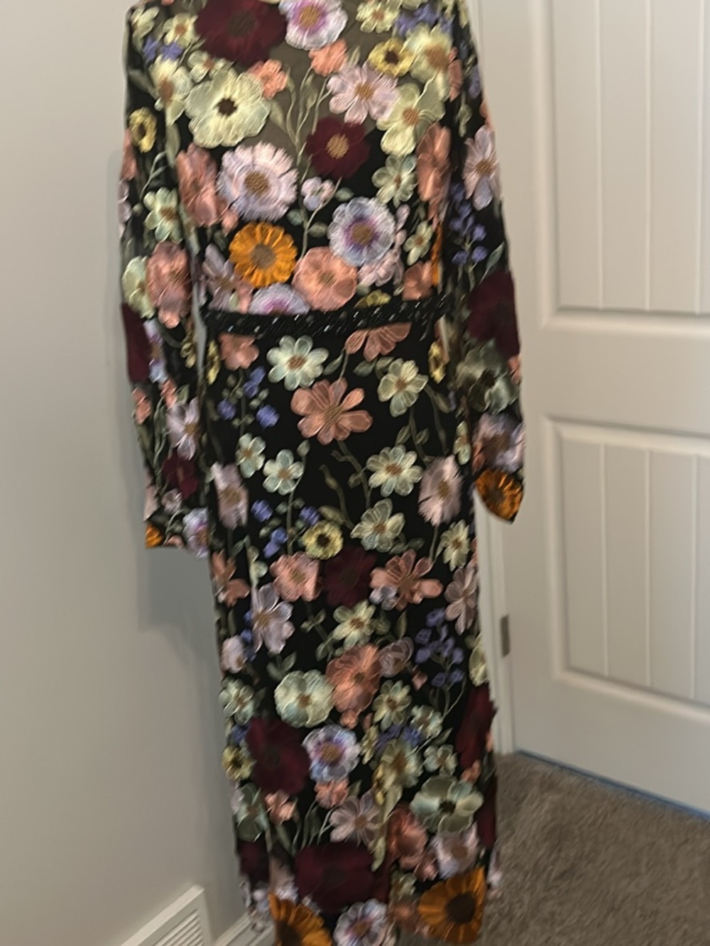 NWT MacDuggal Women’s Long Sleeve Embroidered Floral Midi Dress sz 10 $598 MSRP - Picture 4 of 5